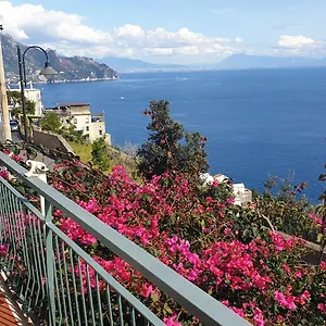 Grace Seaview Apartment